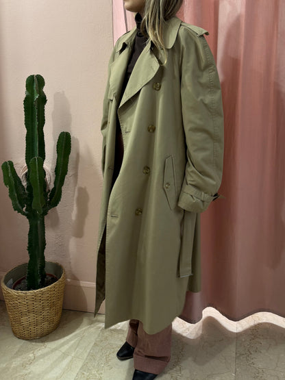 Trench over stile Burberry