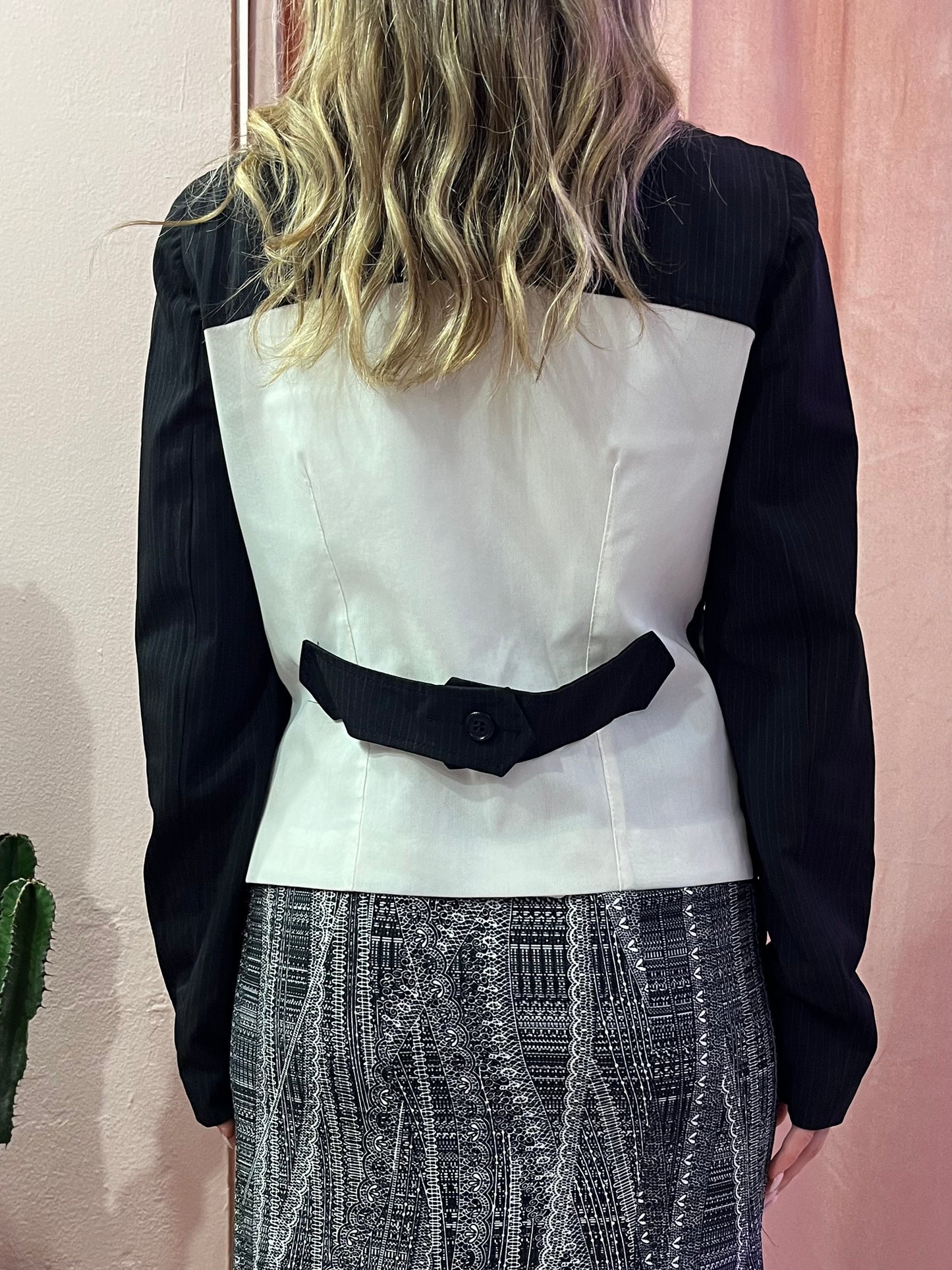 Blazer gessato y2k bianco e nero - Lizzy Vintage