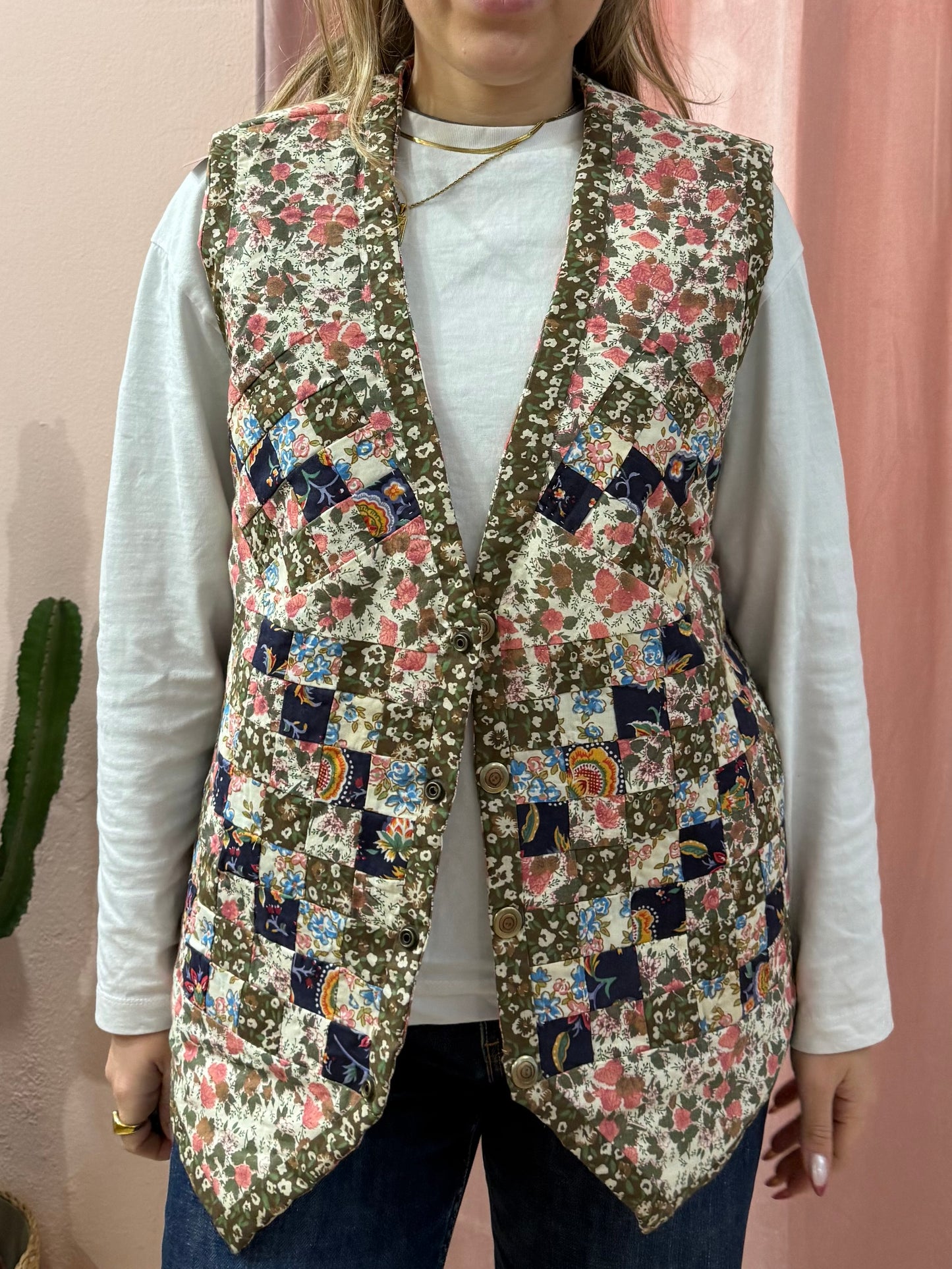 Gilet smanicato in fantasia