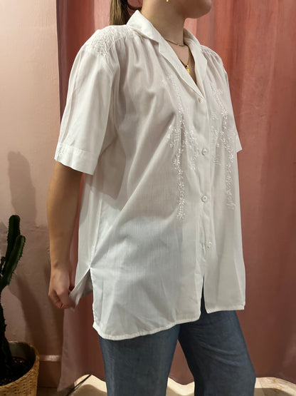 Camicia bianca sartoriale ricamata