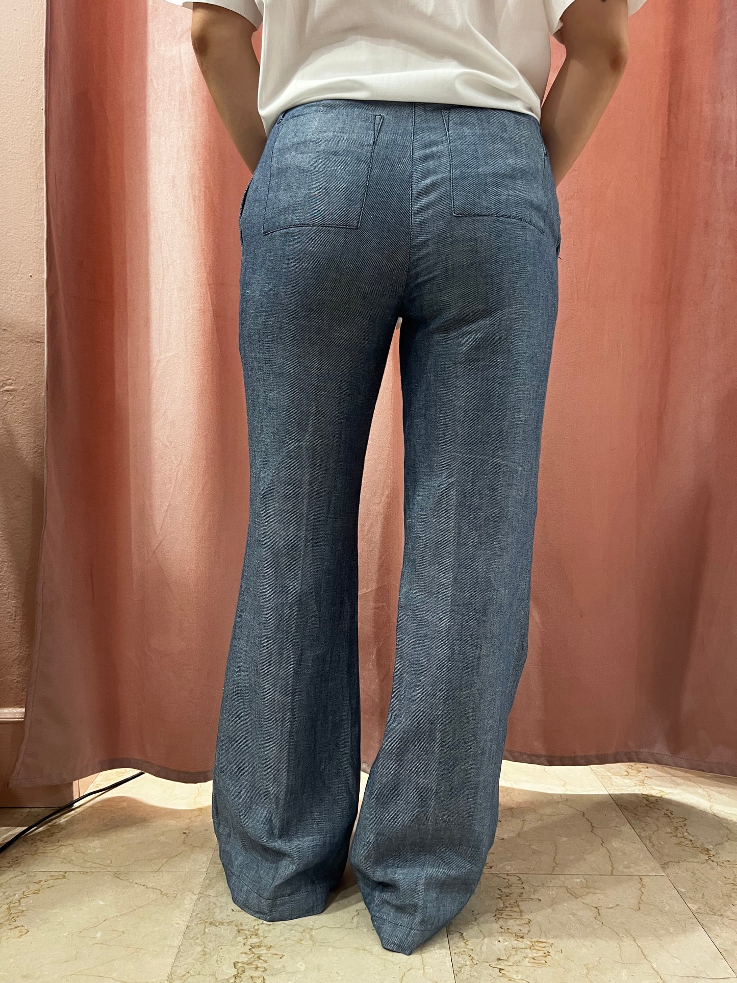 Pantalone effetto denim in misto lino e cotone