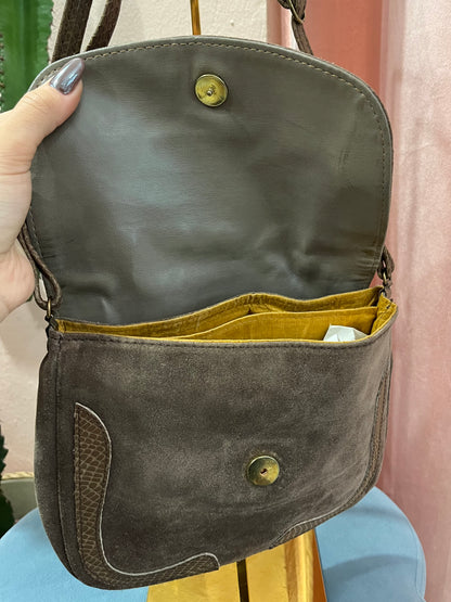 Borsa tracolla in pelle scamosciata marrone